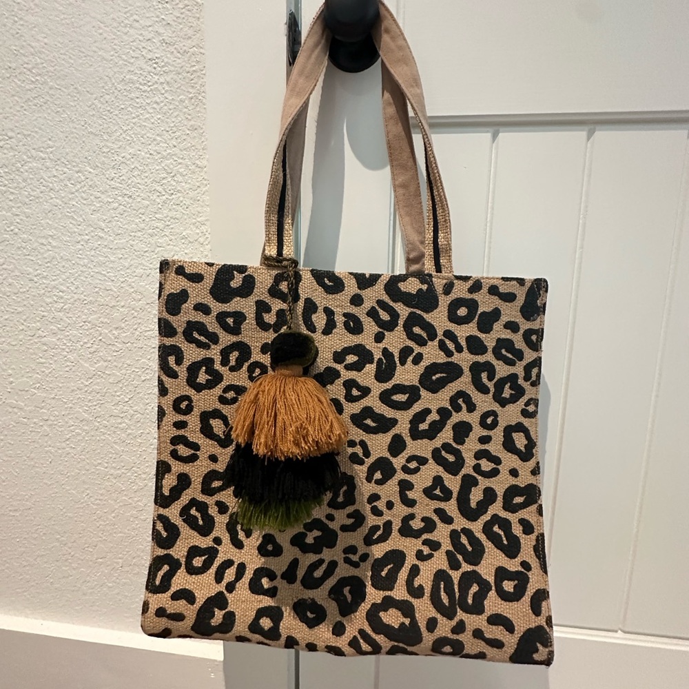 America and Beyond Leopard Print Tote Bag with Tassel